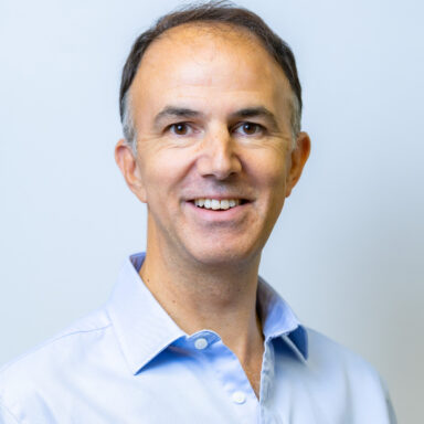 Rob Mills’s headshot